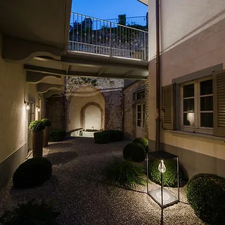 Relais San Vigilio Al Castello 酒店