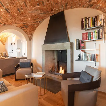 酒店 Relais San Vigilio Al Castello 4*