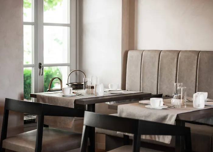 Hotel Relais San Vigilio Al Castello 4*