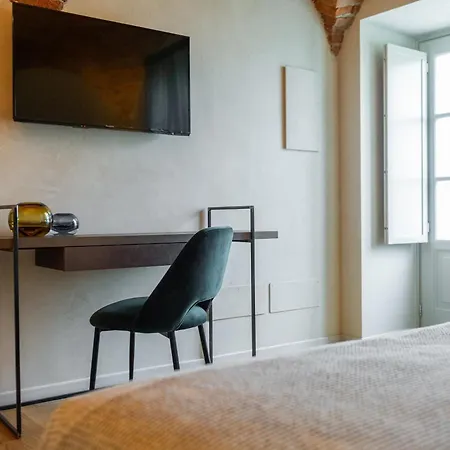 Hotel Relais San Vigilio Al Castello 4*