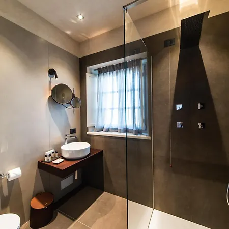 Relais San Vigilio Al Castello 4*