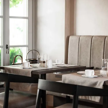Hotel Relais San Vigilio Al Castello 4*