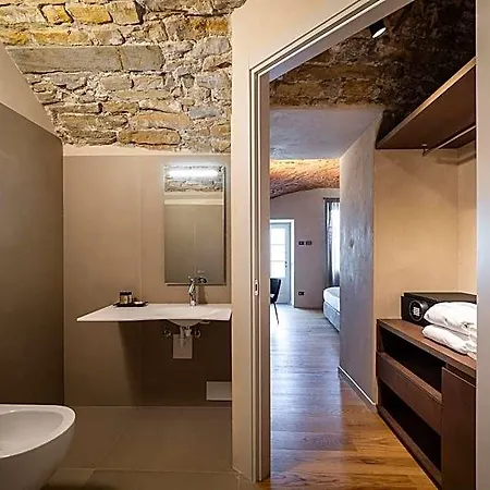 Relais San Vigilio Al Castello Szálloda