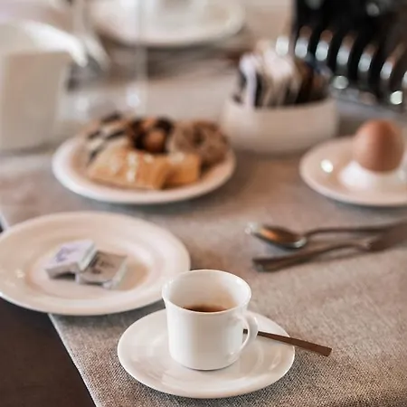 Relais San Vigilio Al Castello 酒店