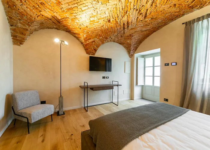 Отель Relais San Vigilio Al Castello Бергамо