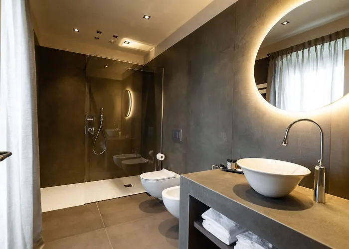 Relais San Vigilio Al Castello 4*