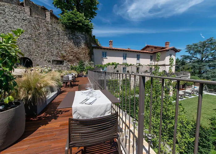 ホテル Relais San Vigilio Al Castello