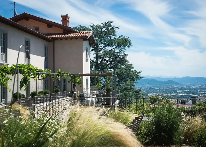 Relais San Vigilio Al Castello ホテル