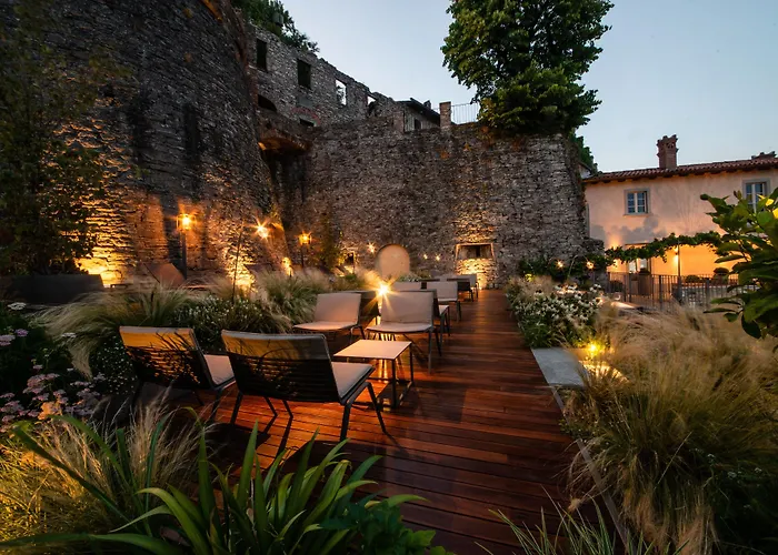 Relais San Vigilio Al Castello Отель 4*