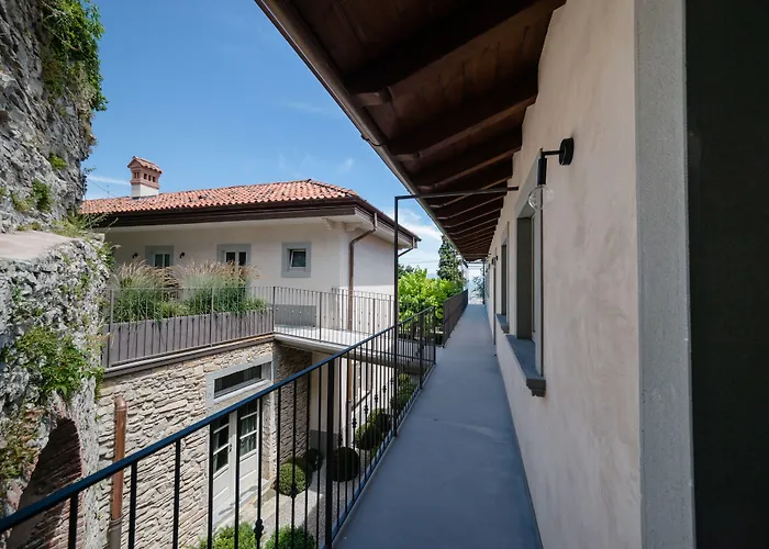 Relais San Vigilio Al Castello 4*