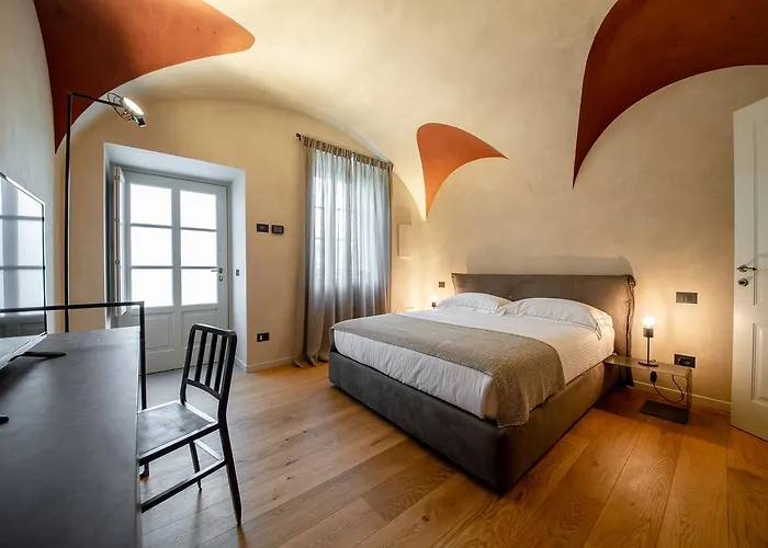 Hotel Relais San Vigilio Al Castello 4*