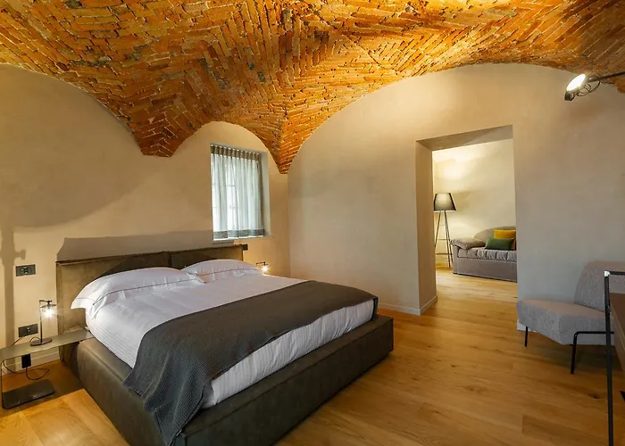 Relais San Vigilio Al Castello Отель