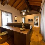 Relais San Vigilio Al Castello Hotel