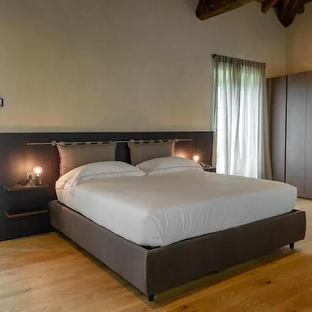 מלון Relais San Vigilio Al Castello