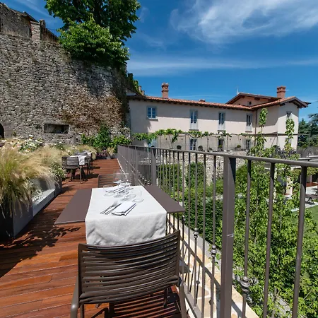 מלון Relais San Vigilio Al Castello