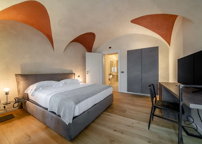 Relais San Vigilio Al Castello Hotell